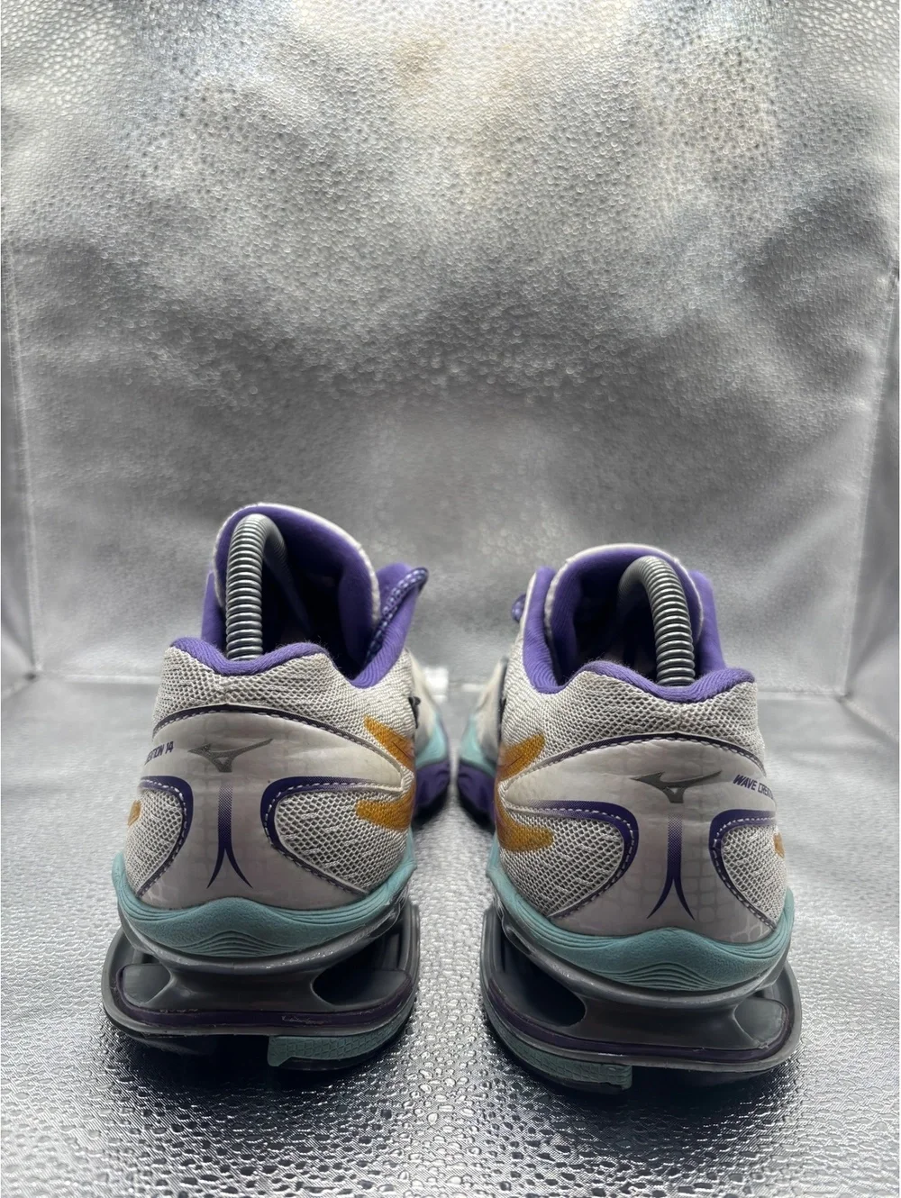 Mizuno wave creation 14 purple grey orange